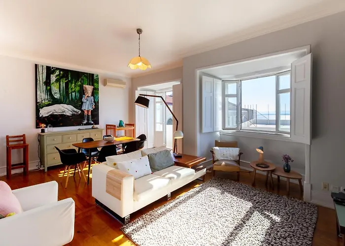 Flh Graca Family Apartment With View